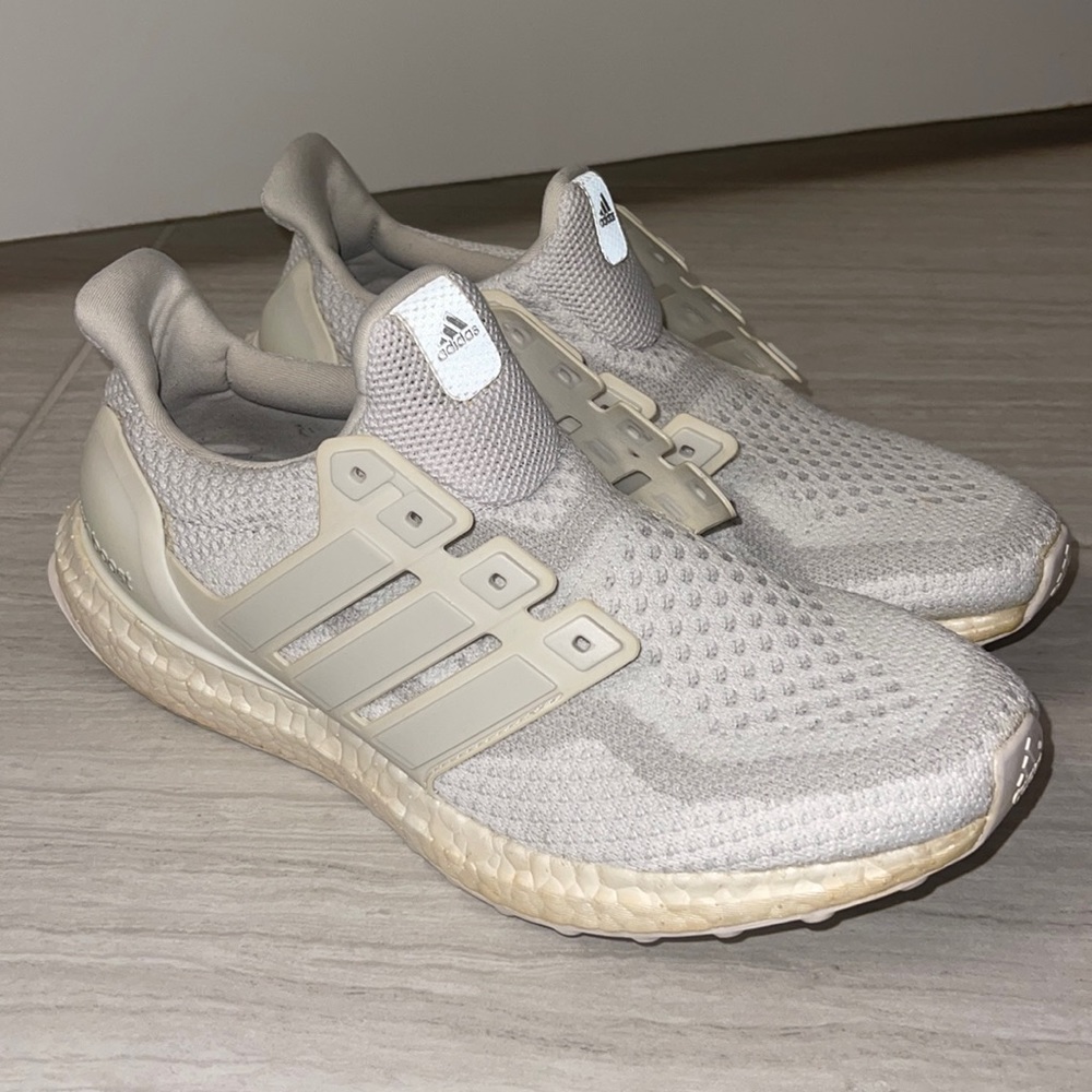 Mens White Adidas Ultra Boosts